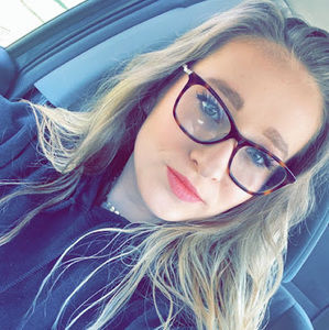 Meet your Posher, Veronica